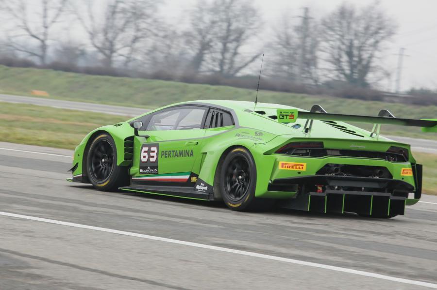  Lamborghini Huracan GT3 Racecar 2015 года  (фото 4 из 11)